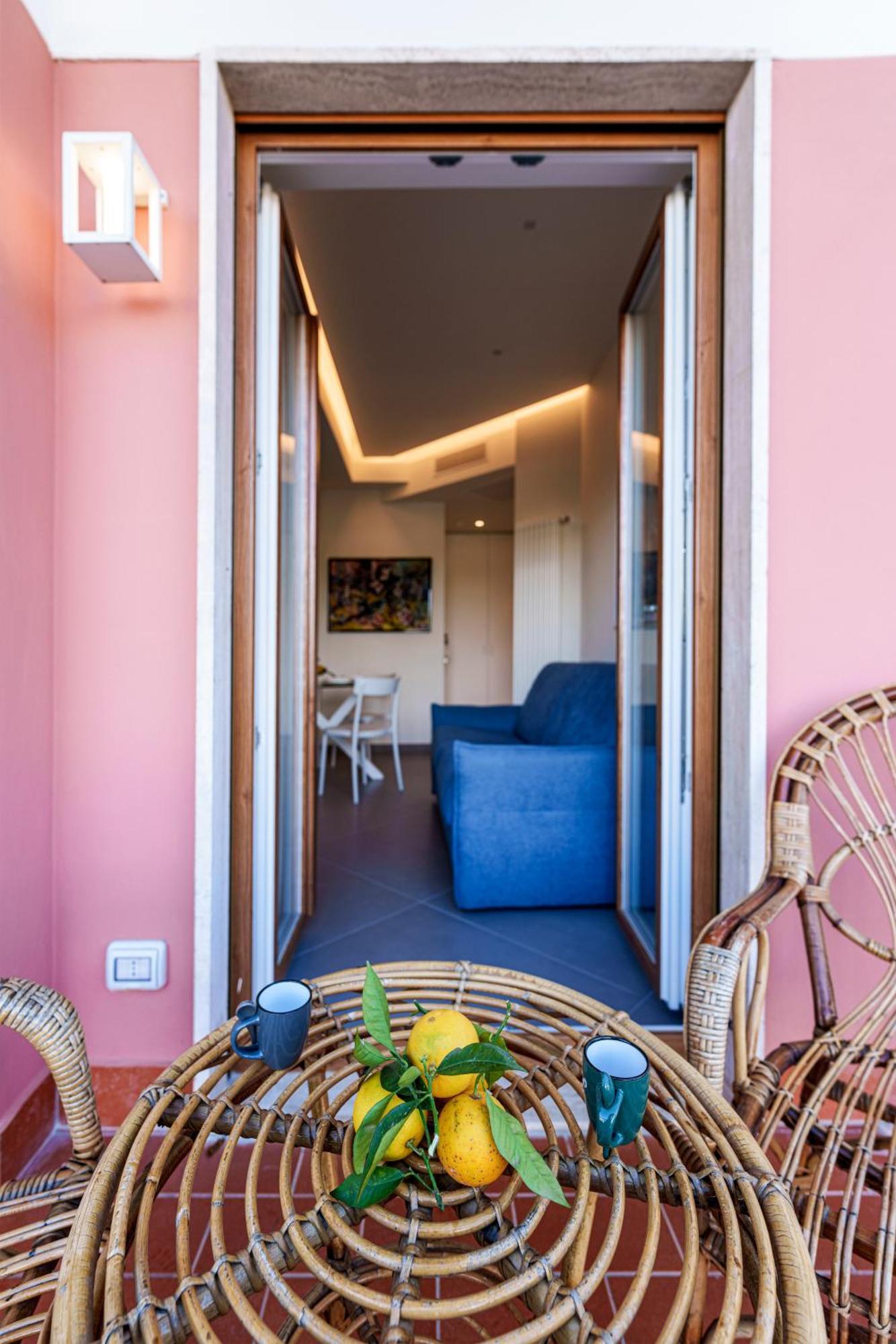 Marina Piccola Apartment Соренто Екстериор снимка