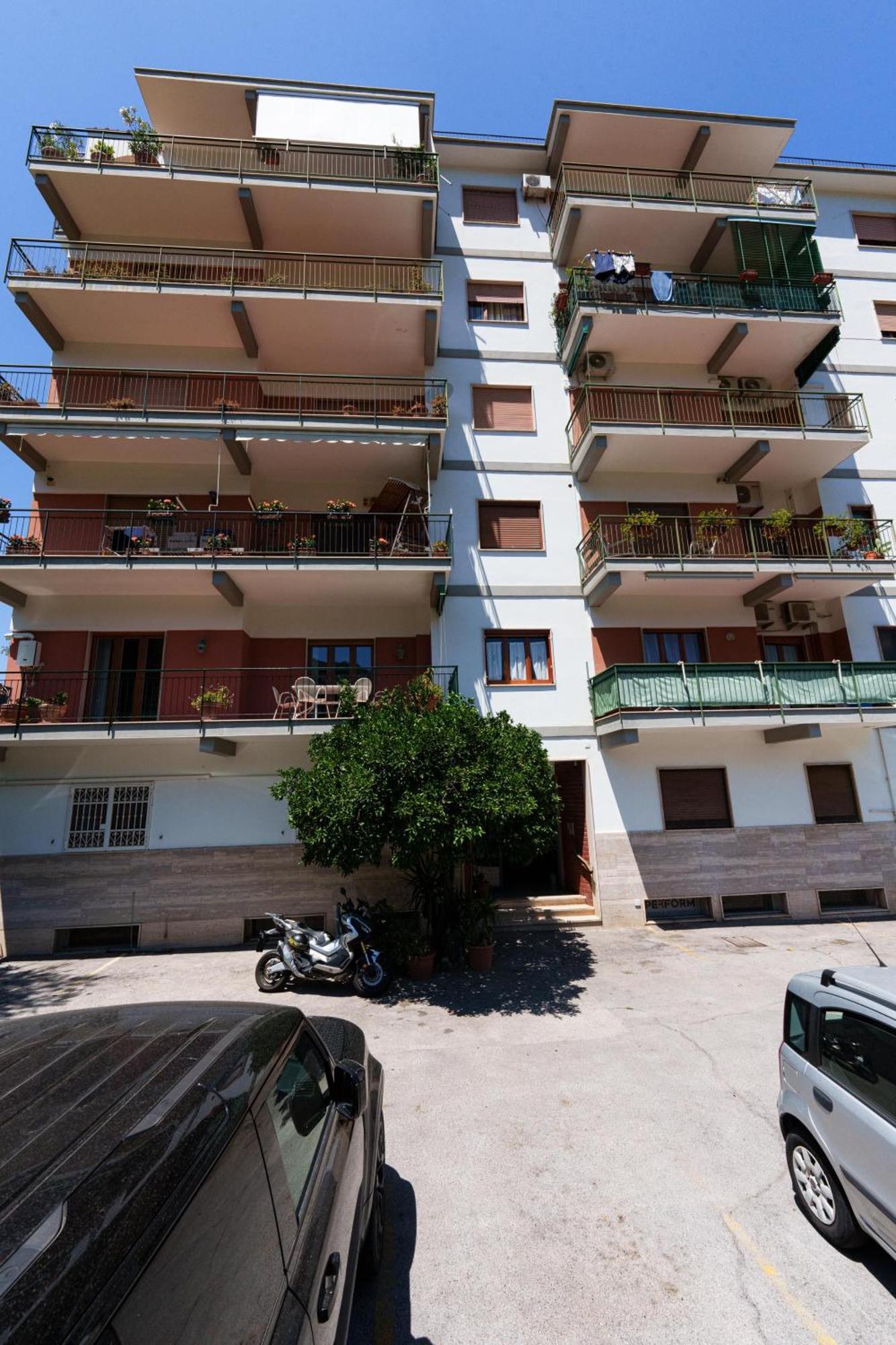 Marina Piccola Apartment Соренто Екстериор снимка